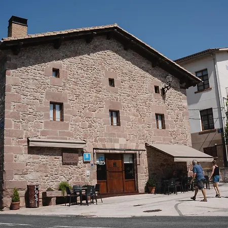 Hotel Rural LATORRIÉN DE ANE-2